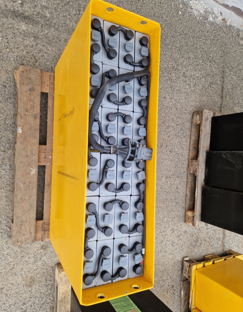 HAWKER 48V 620AH HAWKER A124-image